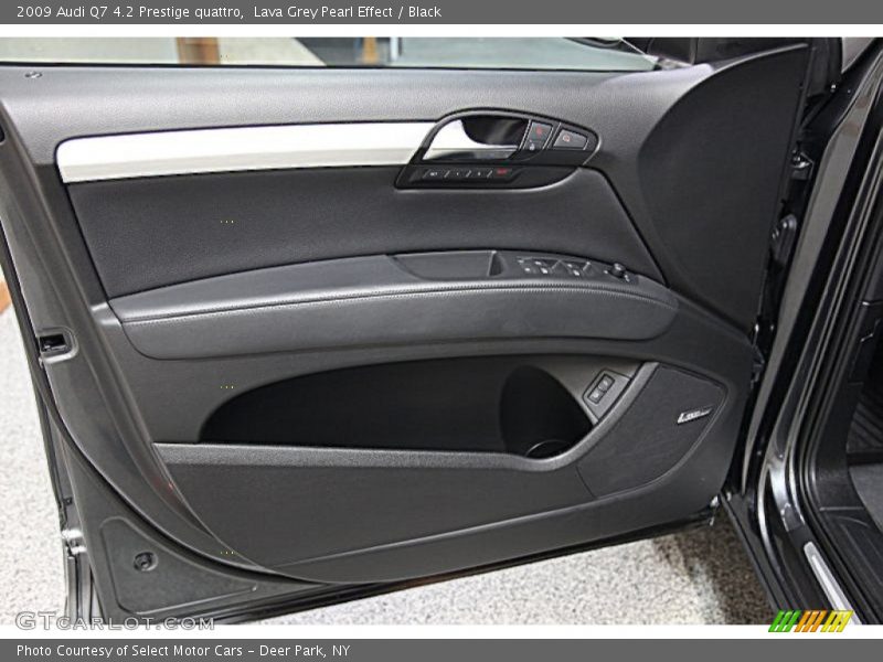Lava Grey Pearl Effect / Black 2009 Audi Q7 4.2 Prestige quattro