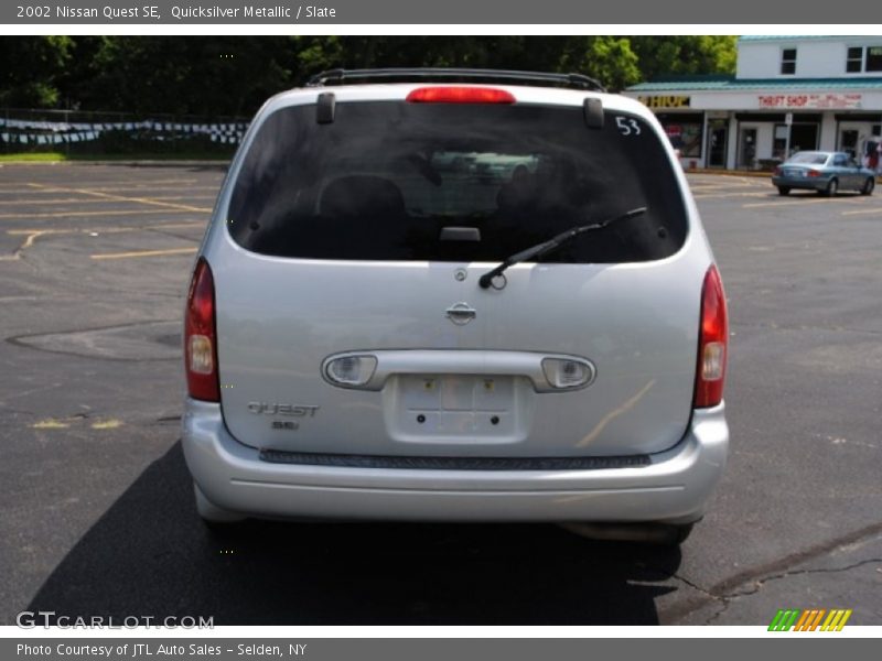 Quicksilver Metallic / Slate 2002 Nissan Quest SE