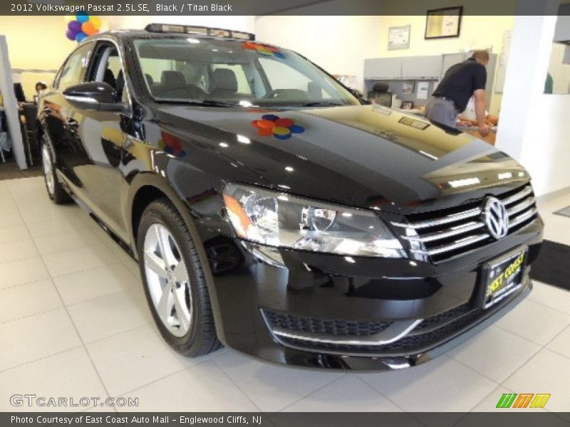 Black / Titan Black 2012 Volkswagen Passat 2.5L SE