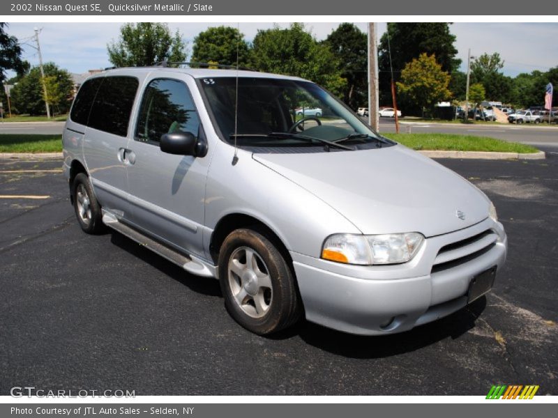 Front 3/4 View of 2002 Quest SE