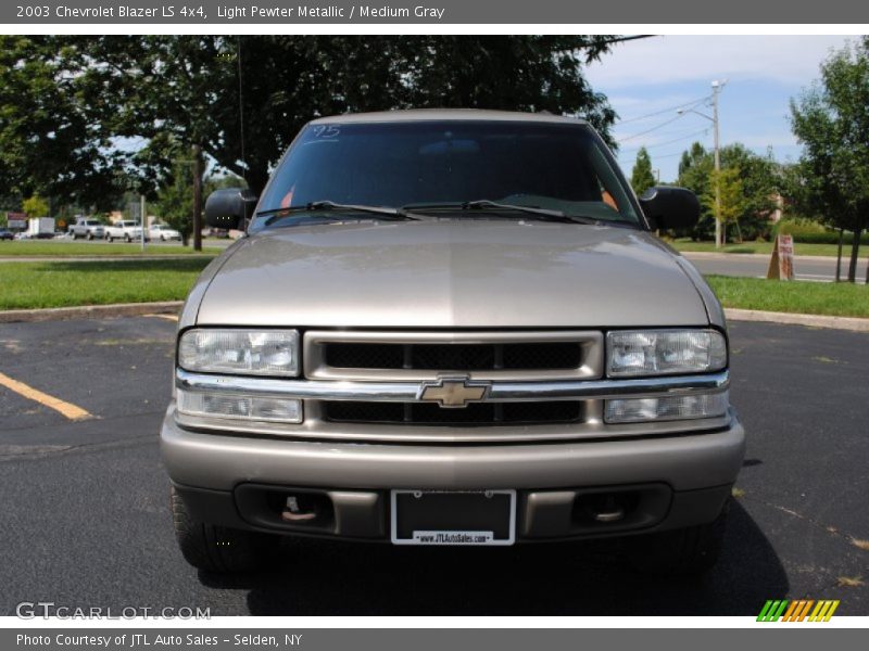 Light Pewter Metallic / Medium Gray 2003 Chevrolet Blazer LS 4x4