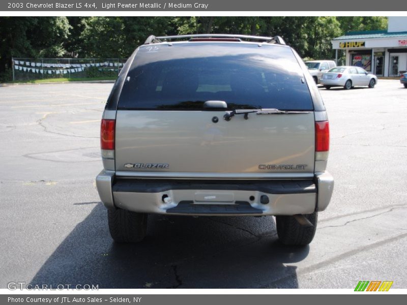 Light Pewter Metallic / Medium Gray 2003 Chevrolet Blazer LS 4x4