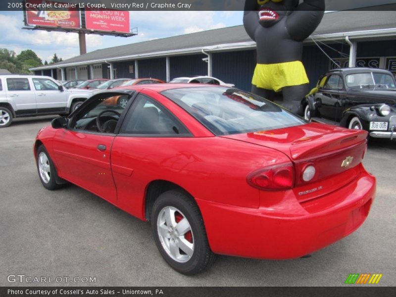 Victory Red / Graphite Gray 2005 Chevrolet Cavalier LS Coupe