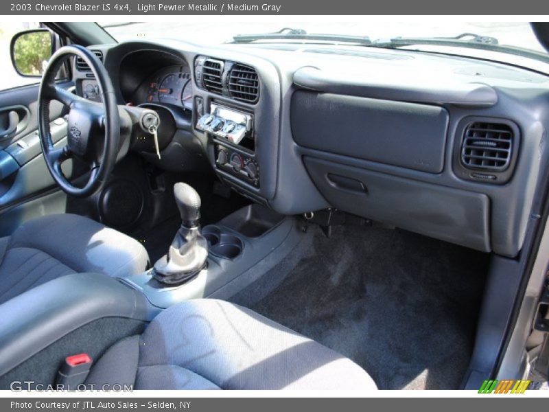 Light Pewter Metallic / Medium Gray 2003 Chevrolet Blazer LS 4x4