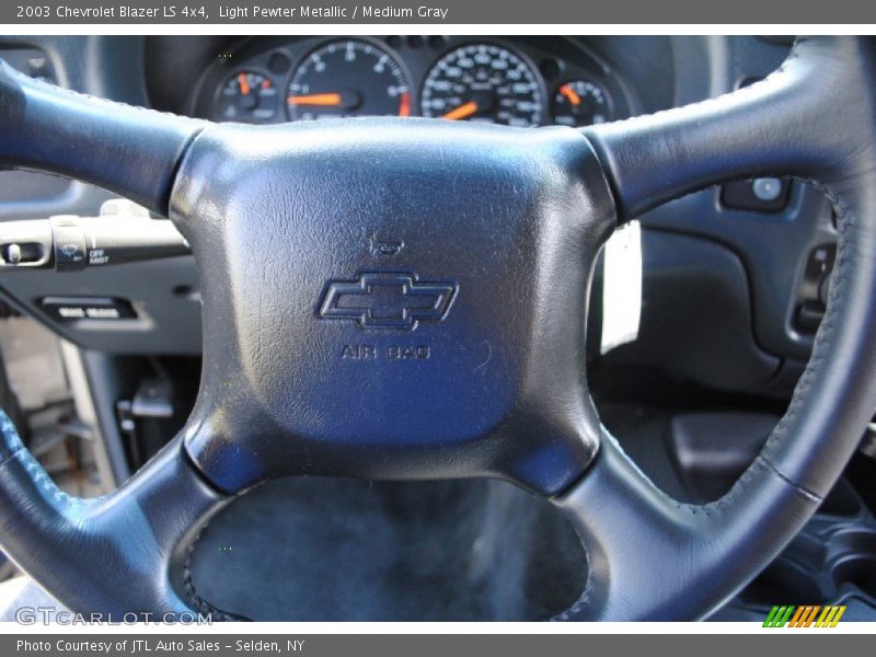 Light Pewter Metallic / Medium Gray 2003 Chevrolet Blazer LS 4x4