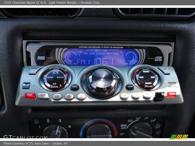 Light Pewter Metallic / Medium Gray 2003 Chevrolet Blazer LS 4x4