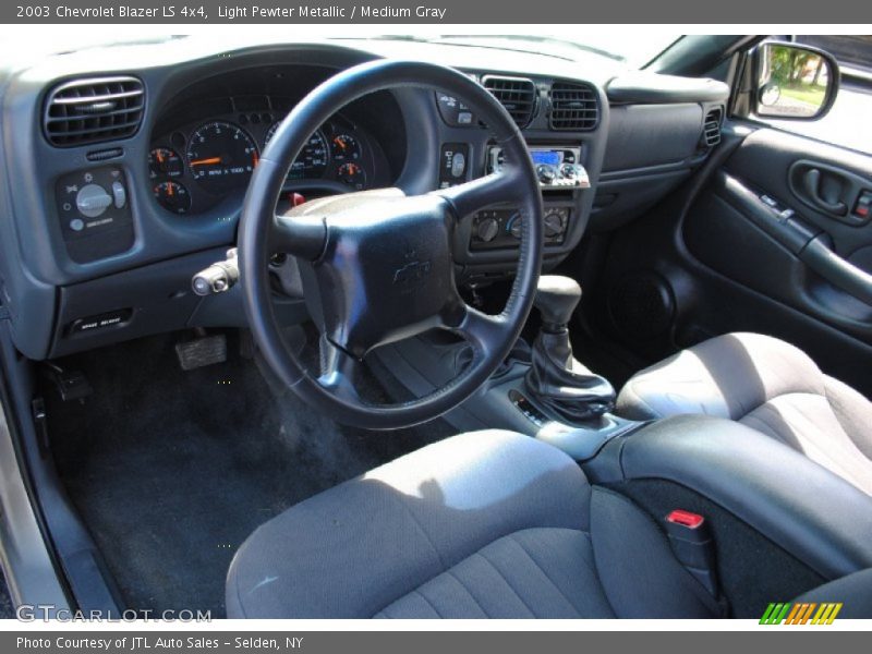 Light Pewter Metallic / Medium Gray 2003 Chevrolet Blazer LS 4x4