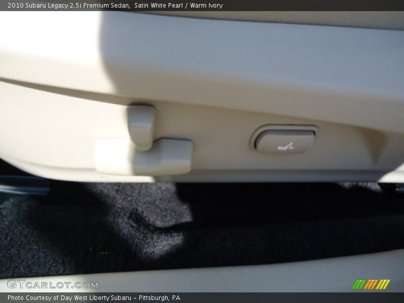 Satin White Pearl / Warm Ivory 2010 Subaru Legacy 2.5i Premium Sedan