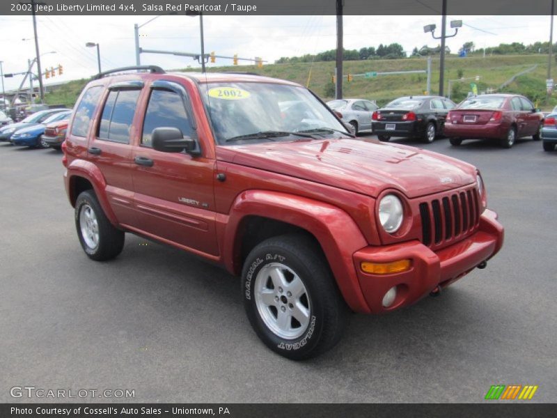 Front 3/4 View of 2002 Liberty Limited 4x4