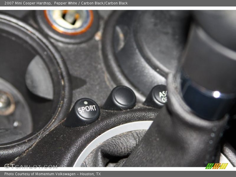 Pepper White / Carbon Black/Carbon Black 2007 Mini Cooper Hardtop