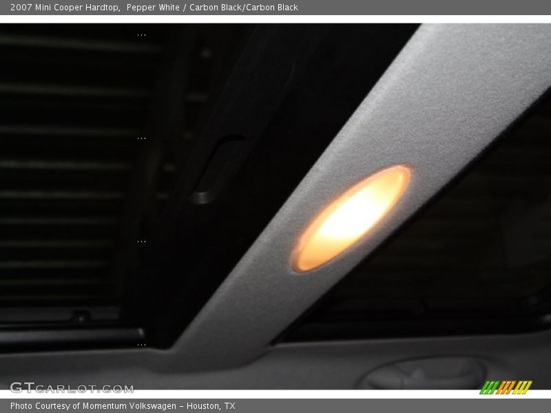 Pepper White / Carbon Black/Carbon Black 2007 Mini Cooper Hardtop