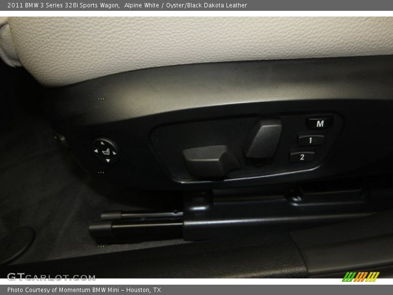 Alpine White / Oyster/Black Dakota Leather 2011 BMW 3 Series 328i Sports Wagon