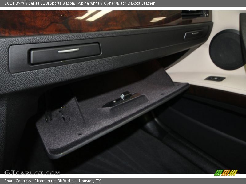 Alpine White / Oyster/Black Dakota Leather 2011 BMW 3 Series 328i Sports Wagon