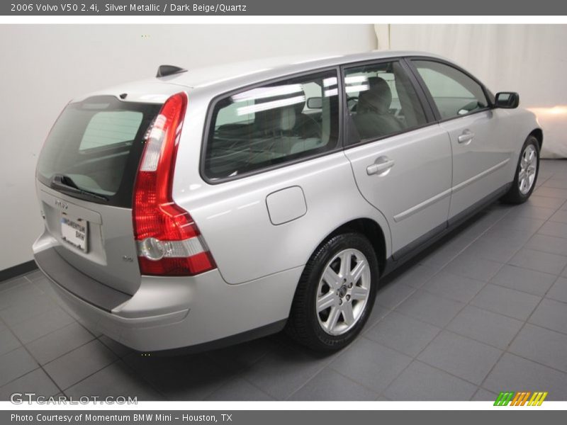 Silver Metallic / Dark Beige/Quartz 2006 Volvo V50 2.4i