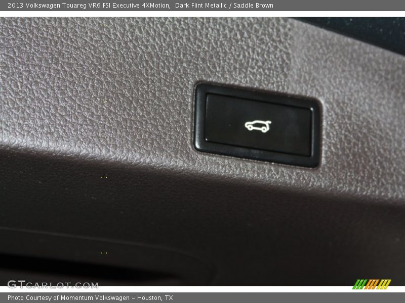 Dark Flint Metallic / Saddle Brown 2013 Volkswagen Touareg VR6 FSI Executive 4XMotion