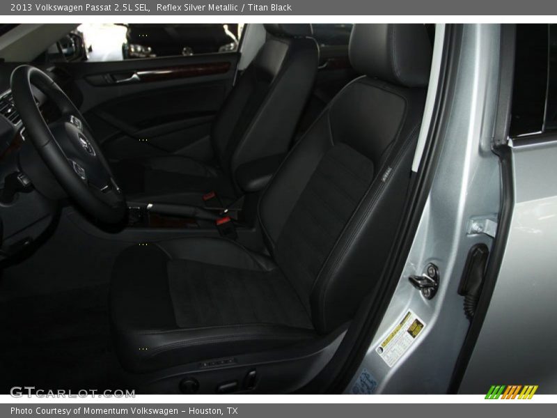Reflex Silver Metallic / Titan Black 2013 Volkswagen Passat 2.5L SEL