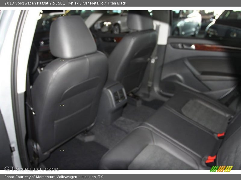Reflex Silver Metallic / Titan Black 2013 Volkswagen Passat 2.5L SEL