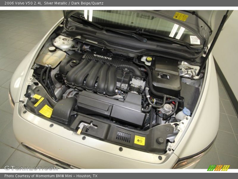 Silver Metallic / Dark Beige/Quartz 2006 Volvo V50 2.4i