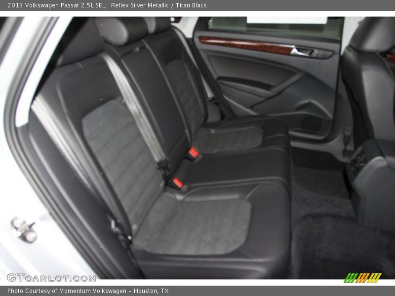 Reflex Silver Metallic / Titan Black 2013 Volkswagen Passat 2.5L SEL