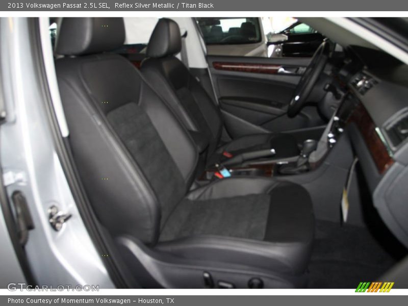 Reflex Silver Metallic / Titan Black 2013 Volkswagen Passat 2.5L SEL