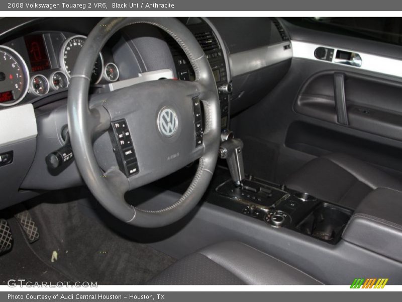 Black Uni / Anthracite 2008 Volkswagen Touareg 2 VR6