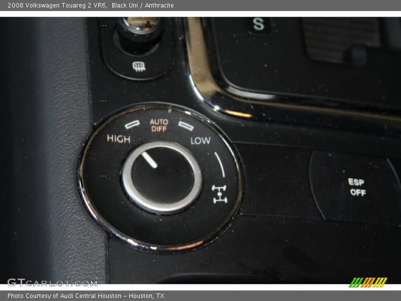 Black Uni / Anthracite 2008 Volkswagen Touareg 2 VR6