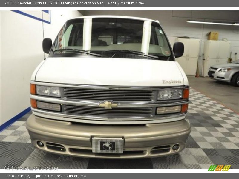 White / Medium Gray 2001 Chevrolet Express 1500 Passenger Conversion Van