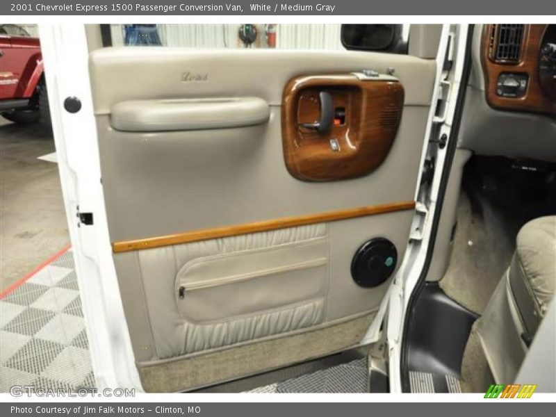 White / Medium Gray 2001 Chevrolet Express 1500 Passenger Conversion Van