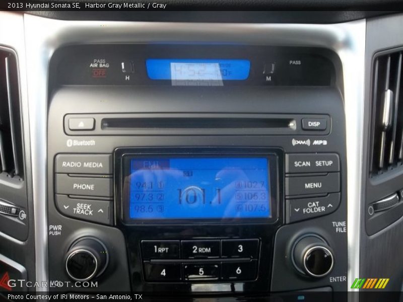 Harbor Gray Metallic / Gray 2013 Hyundai Sonata SE