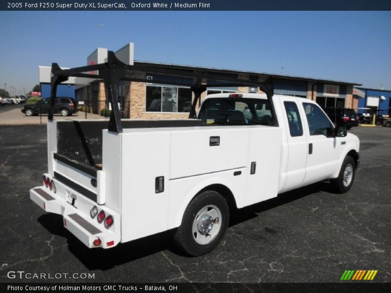Oxford White / Medium Flint 2005 Ford F250 Super Duty XL SuperCab