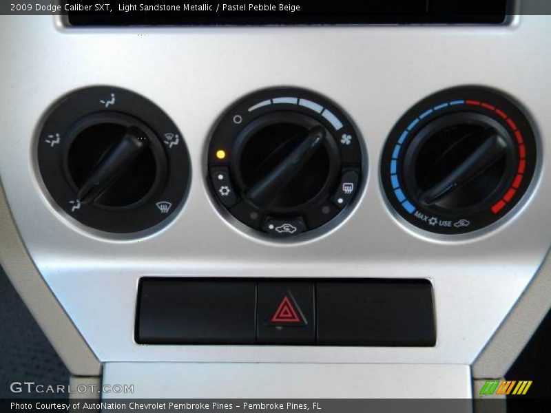 Light Sandstone Metallic / Pastel Pebble Beige 2009 Dodge Caliber SXT