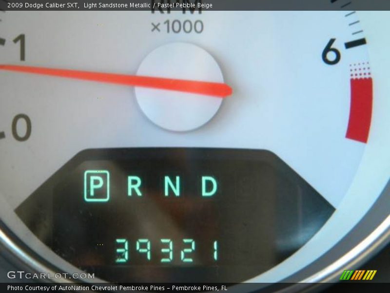 Light Sandstone Metallic / Pastel Pebble Beige 2009 Dodge Caliber SXT