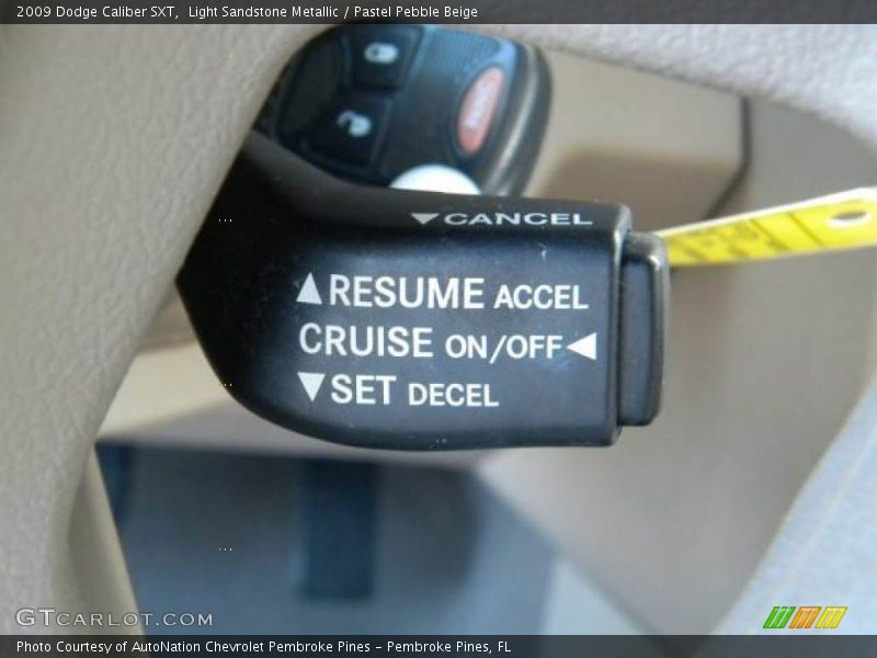 Light Sandstone Metallic / Pastel Pebble Beige 2009 Dodge Caliber SXT