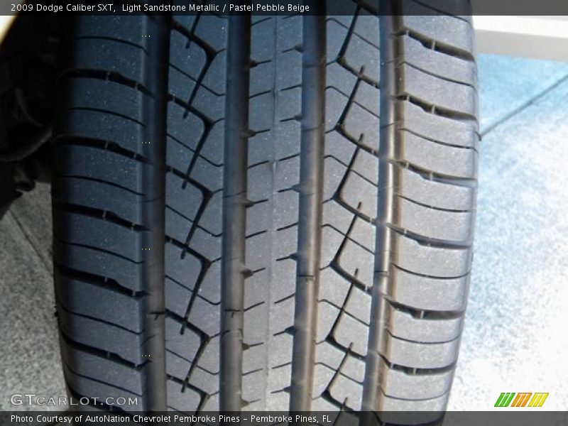 Light Sandstone Metallic / Pastel Pebble Beige 2009 Dodge Caliber SXT