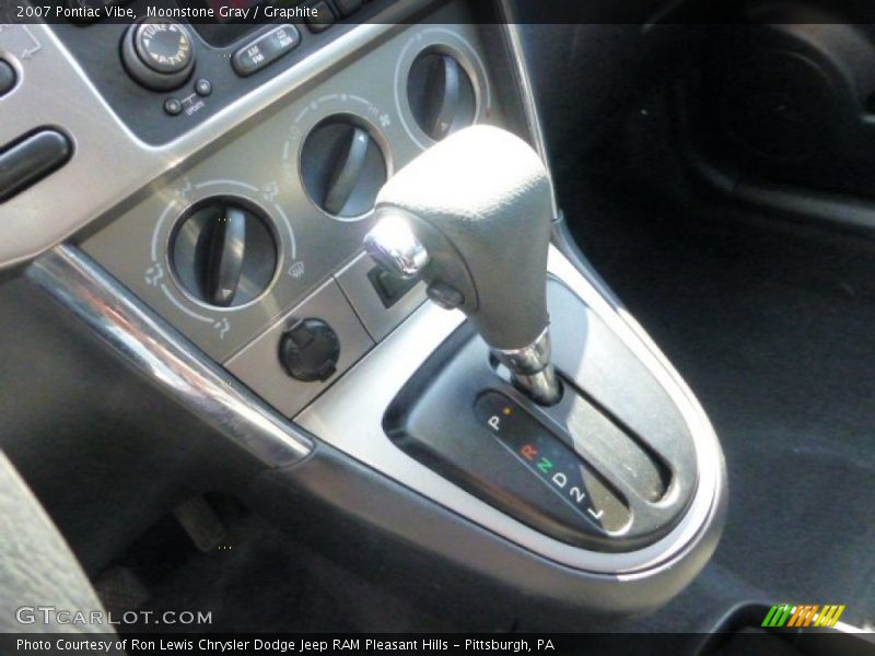 Moonstone Gray / Graphite 2007 Pontiac Vibe