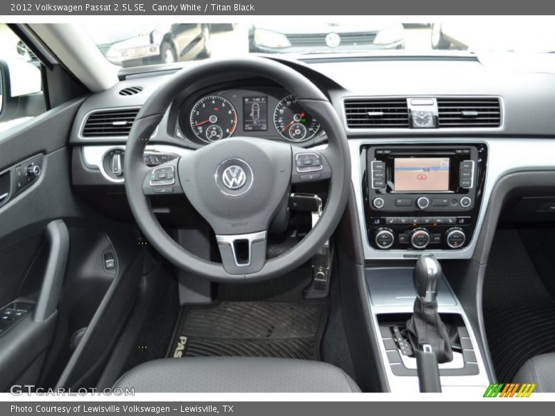 Candy White / Titan Black 2012 Volkswagen Passat 2.5L SE