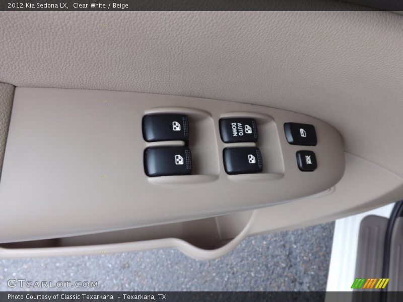 Clear White / Beige 2012 Kia Sedona LX