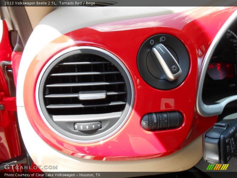 Tornado Red / Beige 2013 Volkswagen Beetle 2.5L