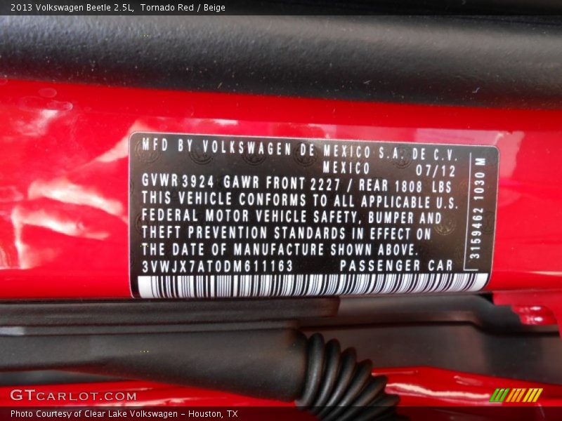 Tornado Red / Beige 2013 Volkswagen Beetle 2.5L