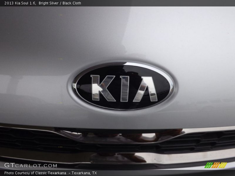 Bright Silver / Black Cloth 2013 Kia Soul 1.6