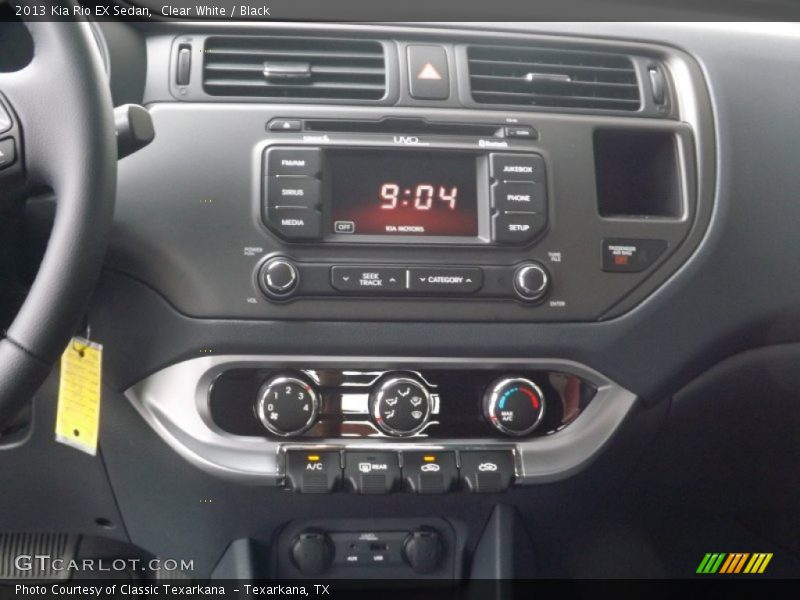 Clear White / Black 2013 Kia Rio EX Sedan