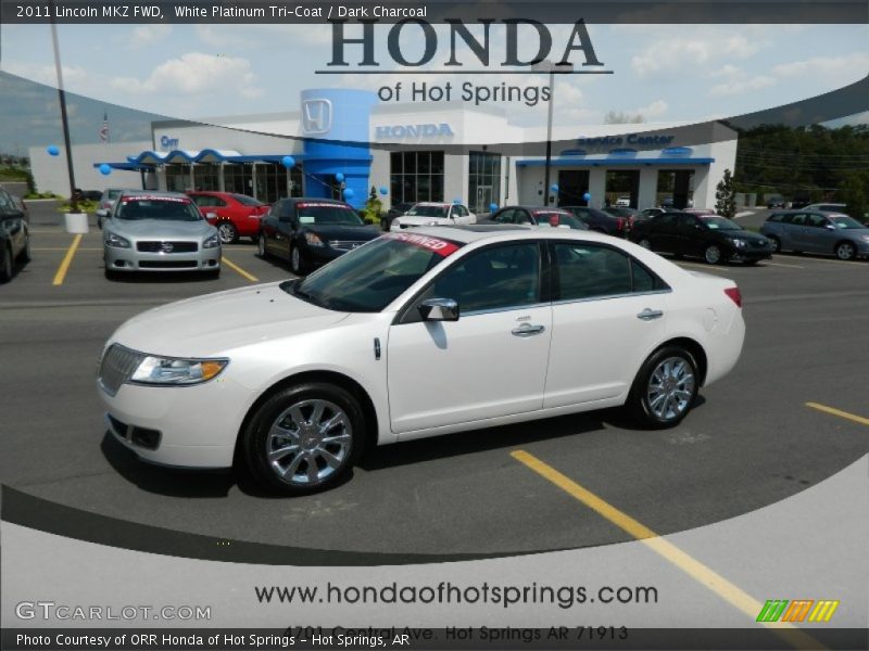 White Platinum Tri-Coat / Dark Charcoal 2011 Lincoln MKZ FWD