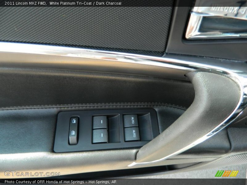 White Platinum Tri-Coat / Dark Charcoal 2011 Lincoln MKZ FWD