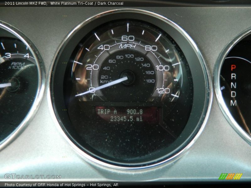 White Platinum Tri-Coat / Dark Charcoal 2011 Lincoln MKZ FWD