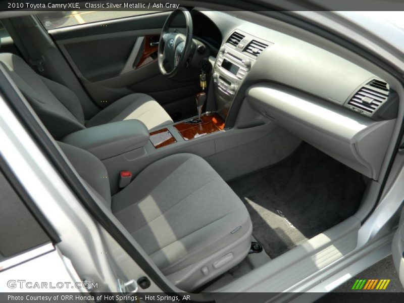 Classic Silver Metallic / Ash Gray 2010 Toyota Camry XLE