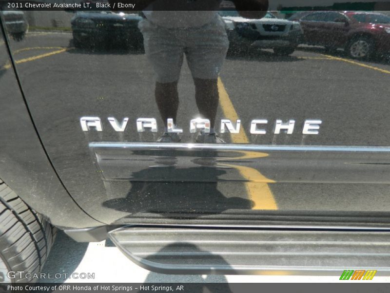 Black / Ebony 2011 Chevrolet Avalanche LT