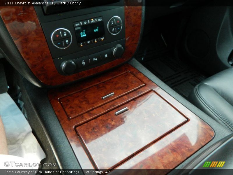 Black / Ebony 2011 Chevrolet Avalanche LT