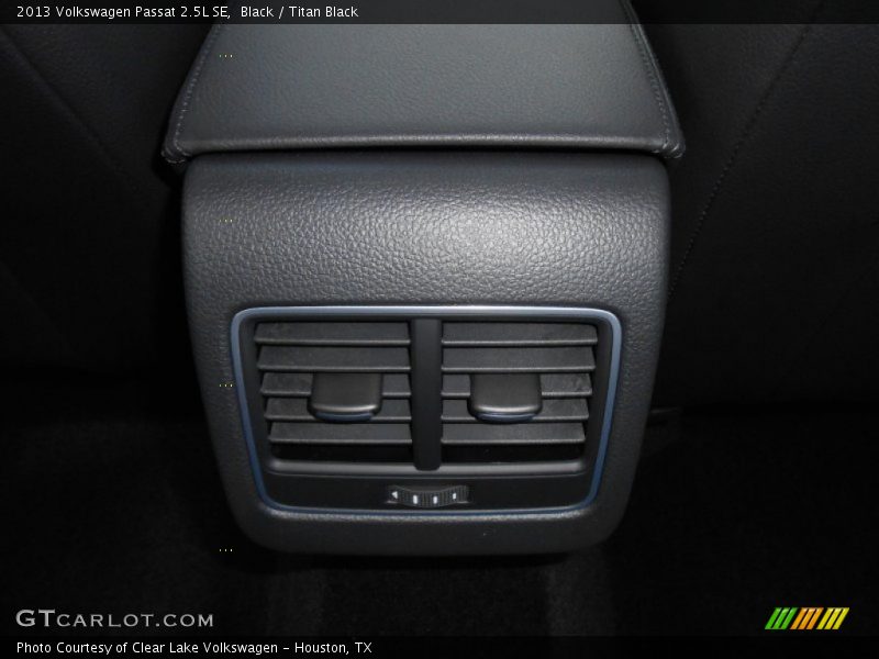 Black / Titan Black 2013 Volkswagen Passat 2.5L SE