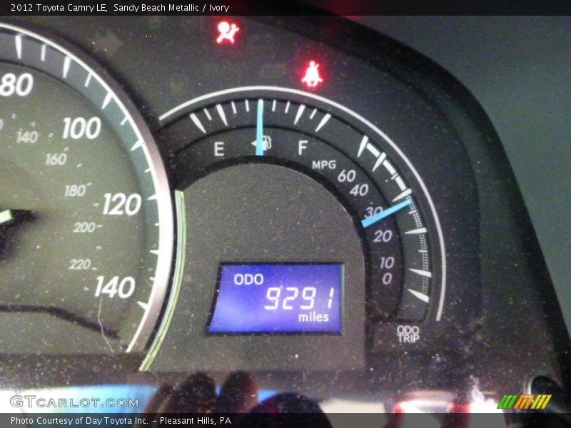 Sandy Beach Metallic / Ivory 2012 Toyota Camry LE