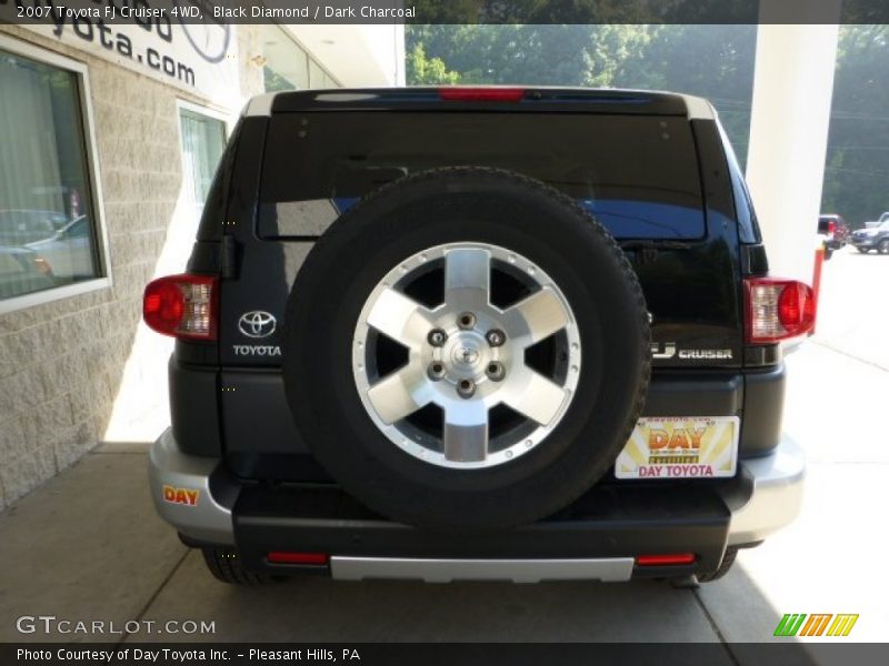 Black Diamond / Dark Charcoal 2007 Toyota FJ Cruiser 4WD